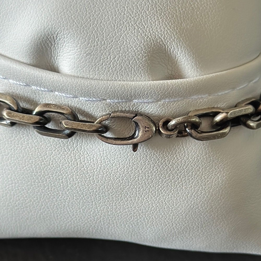 Gucci Interlocking GG Aged Silver Bracelet - Picture 5 of 10